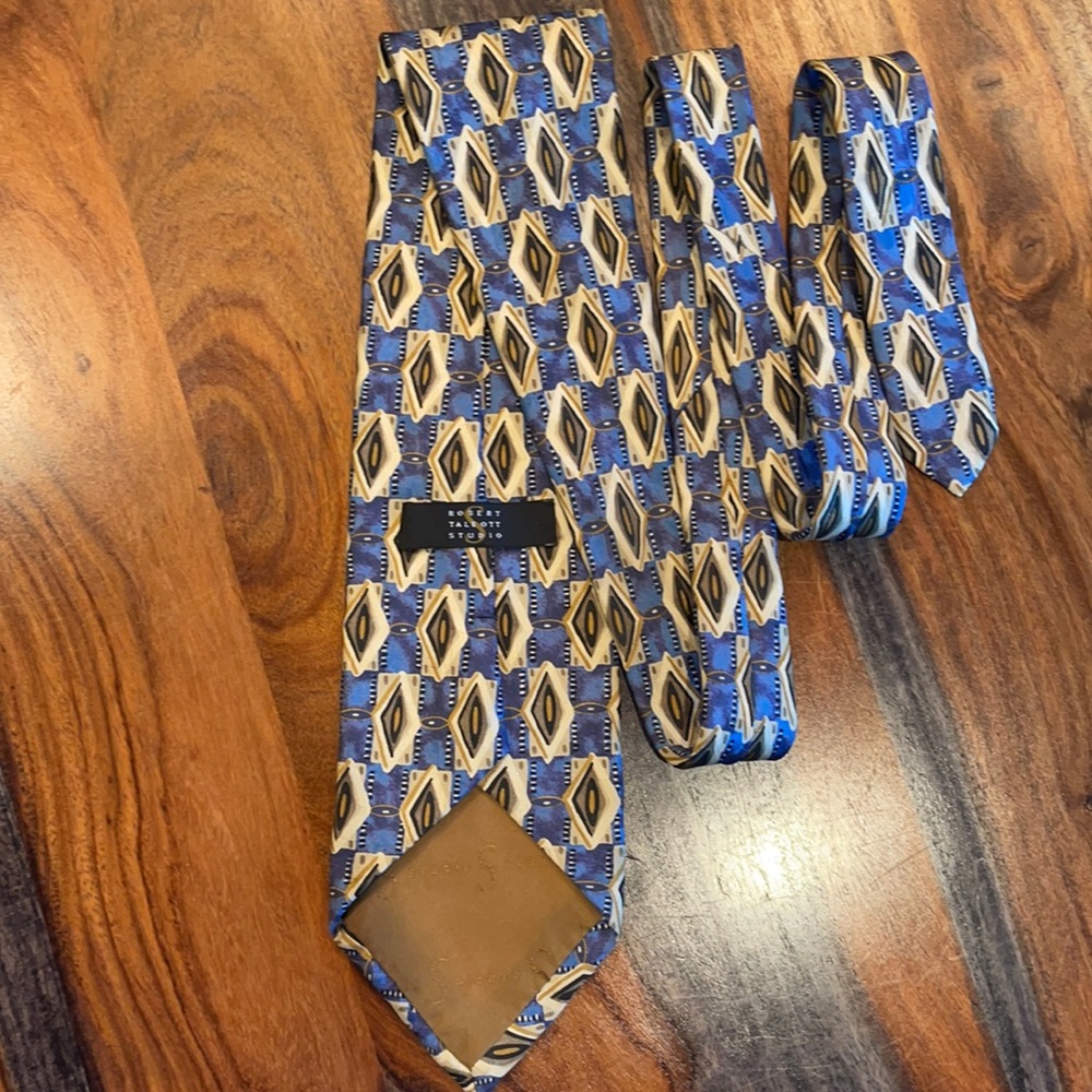 Robert Talbott men’s Beautiful Next Tie